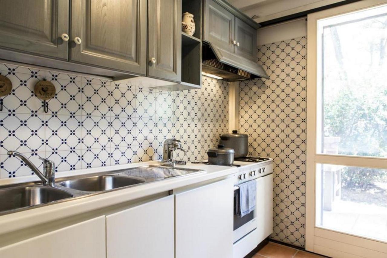 Villa Biancospini, , Le Case Di Aurelia Guesthouse Кастелланета-Марина Екстер'єр фото